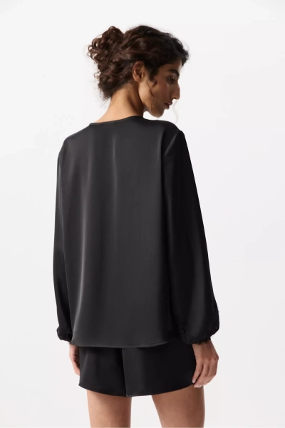 Блуза с кружевной отделкой Charmstore, цвет: Черный, 102-56660-880 купить онлайн