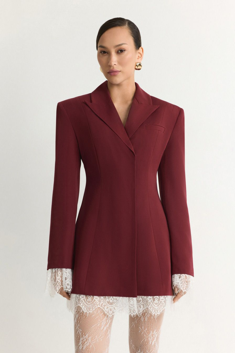 Жакет с кружевной отделкой