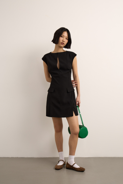 Платье приталенное из костюмной ткани Mollis, цвет: Черный, 15-09-3063/1 купить онлайн