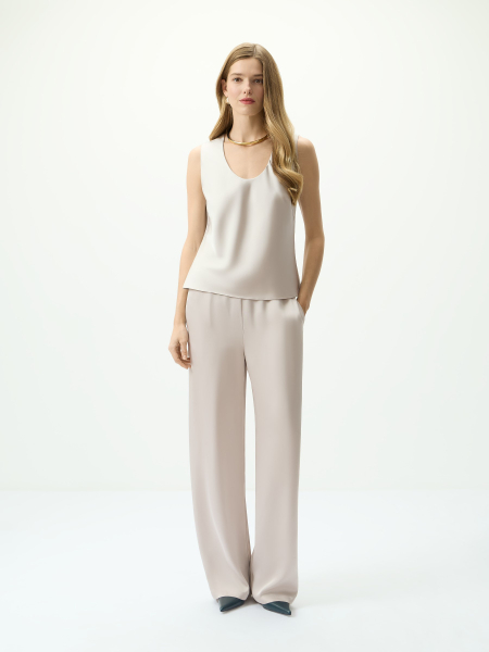 Атласный топ с шелковистым блеском