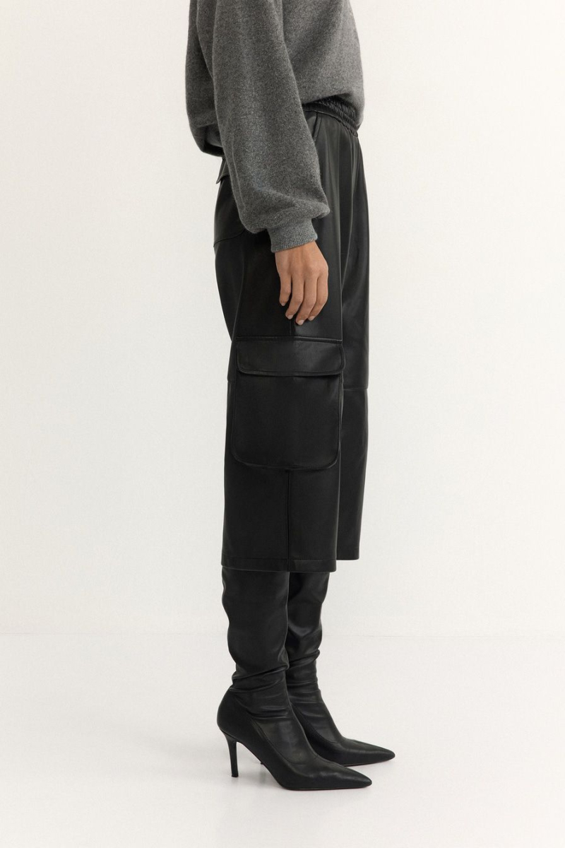 Шорты из экокожи TOPTOP, цвет: Черный, TTS.039.19318.900 купить онлайн