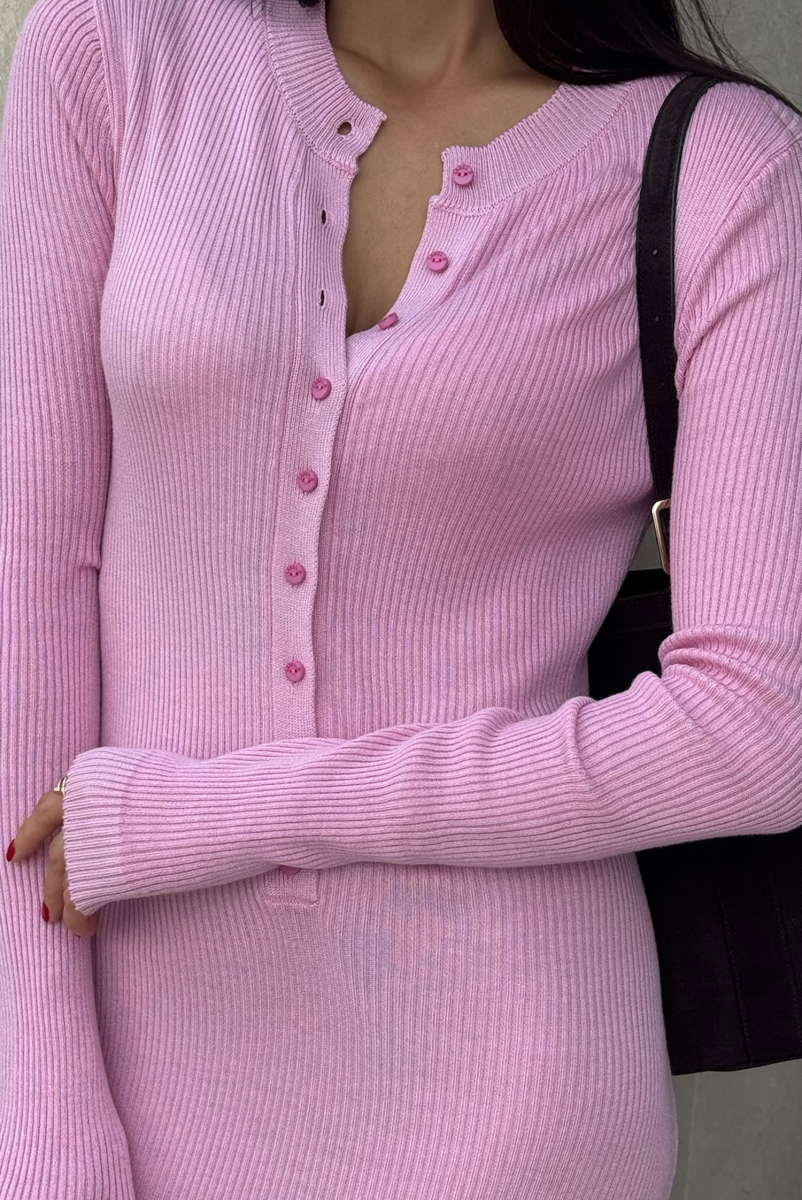 Платье на пуговицах вязанное PINK