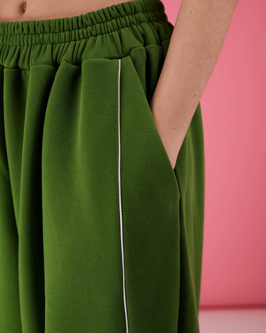 Джоггеры с кантом папоротник TABOO, цвет: зеленый, DgUPaporotnik купить онлайн