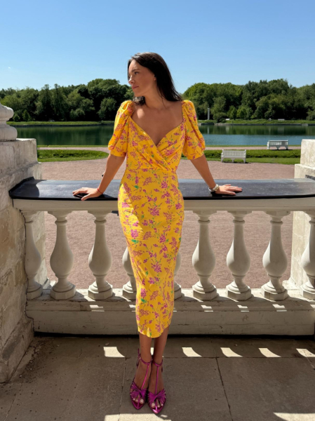 Платье из вискозы с драпированным лифом