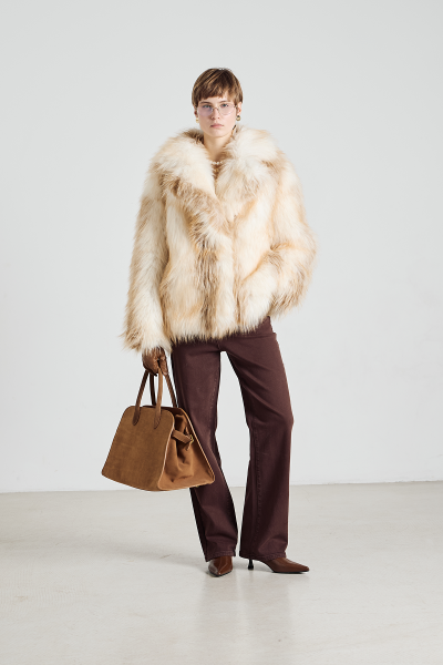 Шуба LISA MIA AIM, цвет: молочный, MIA723 купить онлайн