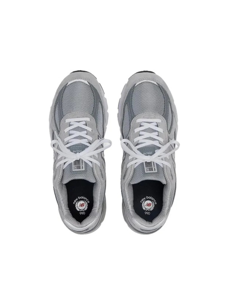 Кроссовки New Balance 990V
