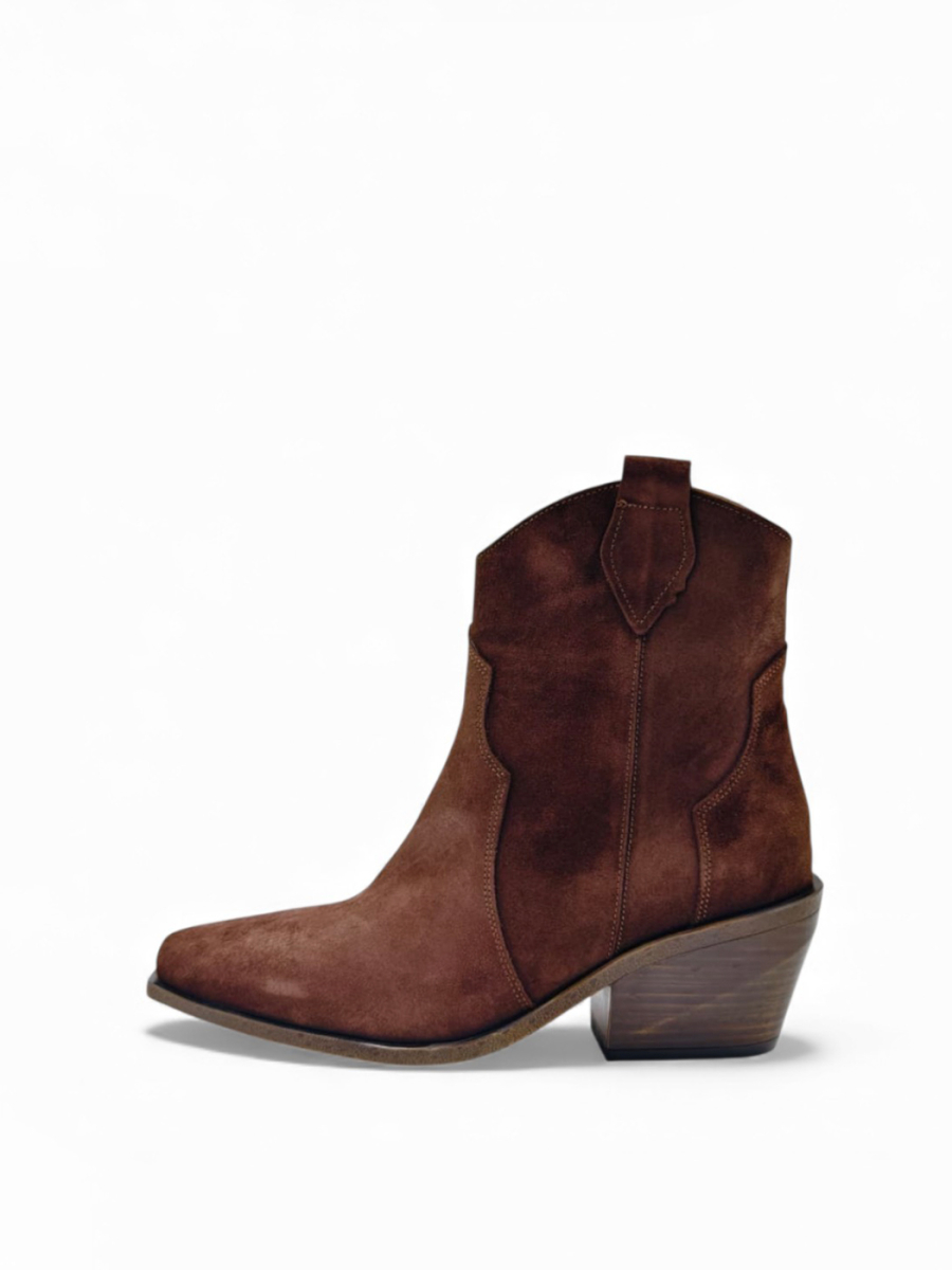 Ботинки демисезонные из натуральной замши