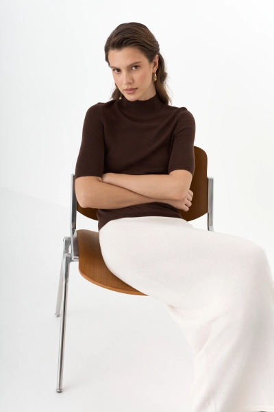 Топ с воротником стойка из мериноса Ricoco, цвет: шоколадный, 5066/2 купить онлайн