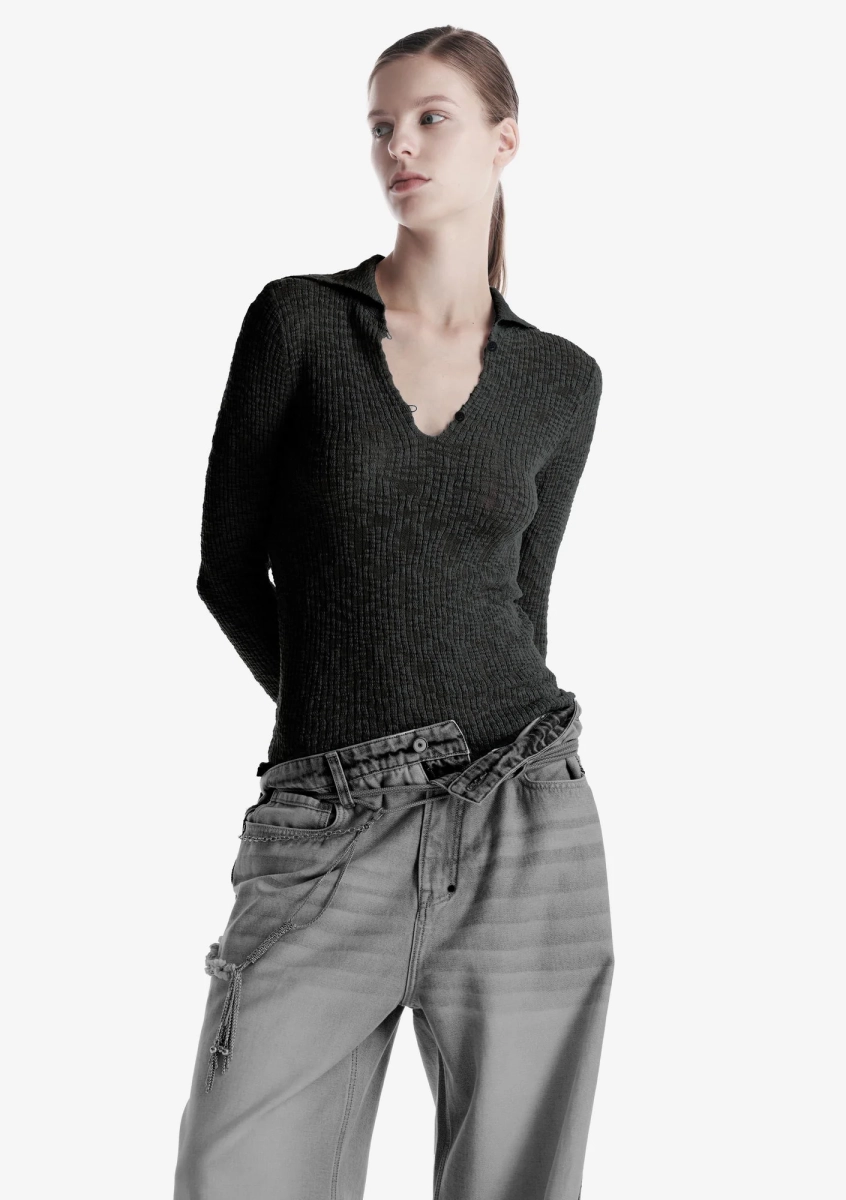 Свитер с широким воротником