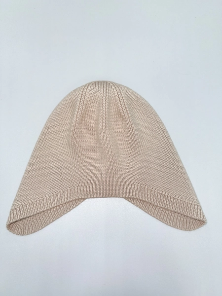 Чепчик вязаный LIBERT'A, цвет: пудровый беж 18122025004 купить онлайн