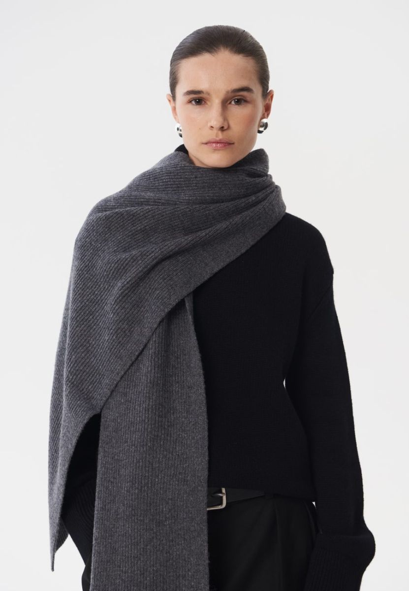 Шарф "Mist" CHUBA, цвет: графит  купить онлайн