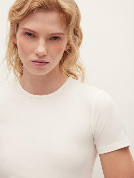 Футболка Slim из шерсти мериноса Chaika, цвет: молочный, AW25TS02-01 купить онлайн