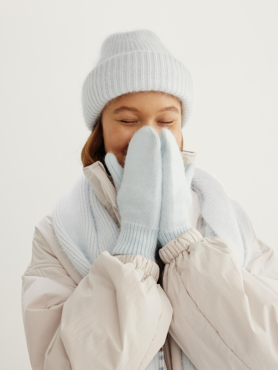 Варежки из ангоры Chaika, цвет: светло-голубой VR-37 купить онлайн