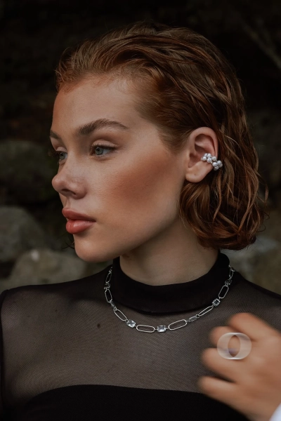 Серебряная серьга-кафф "Base pearl" SBLESKOM, цвет: серебро 11689 |новая коллекция купить онлайн