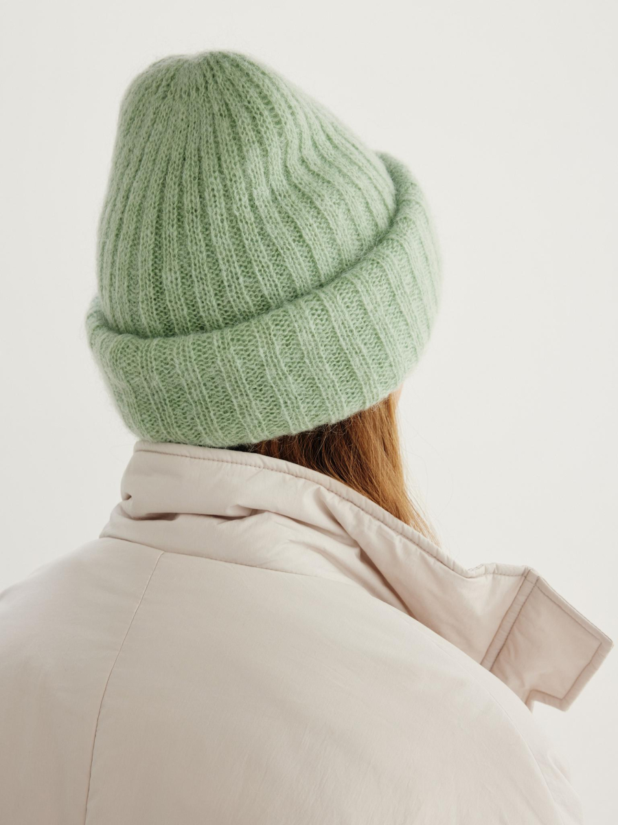 Шапка из объёмной пряжи Chaika, цвет: светло-зеленый SH-135 купить онлайн