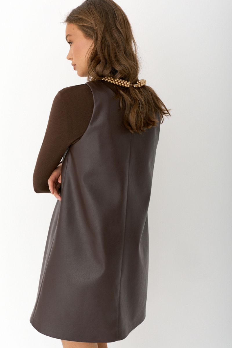 Сарафан из экокожи свободного кроя Ricoco, цвет: коричневый, 7002/2 купить онлайн