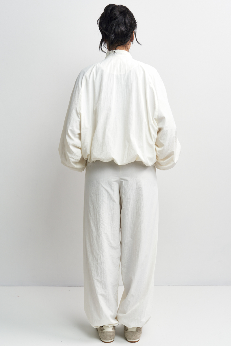 Олимпийка из плащевки Erist store, цвет: белый, НФ-00003396 купить онлайн