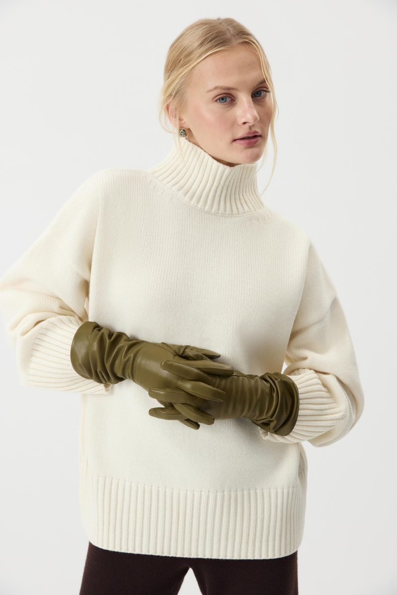 Свитер со стойкой из шерсти мериноса Charmstore, цвет: ванильный, 314-44898-113 купить онлайн