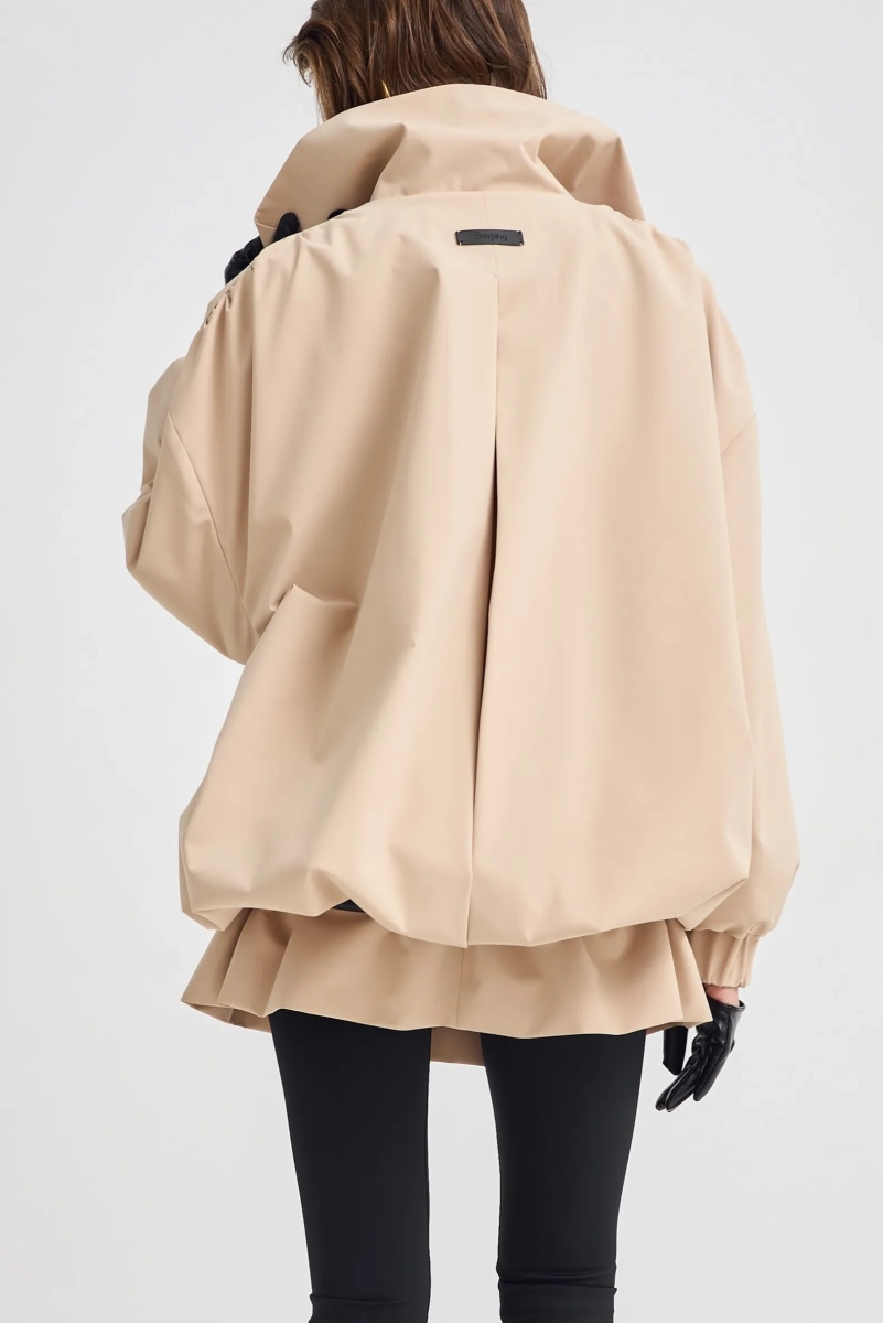 Тренч объемный с воротником стойкой Shtripling, цвет: белый, SHTCOT005MLK купить онлайн