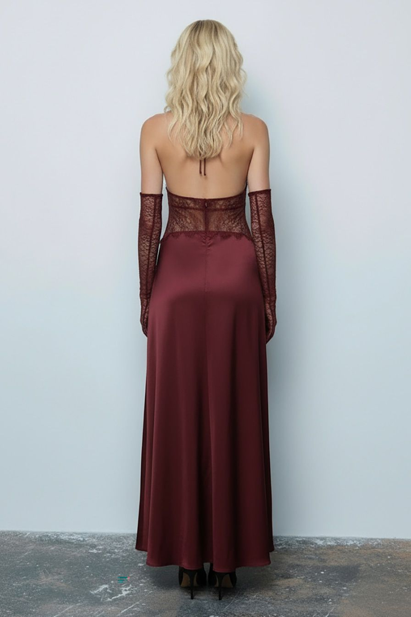 Платье с кружевной отделкой