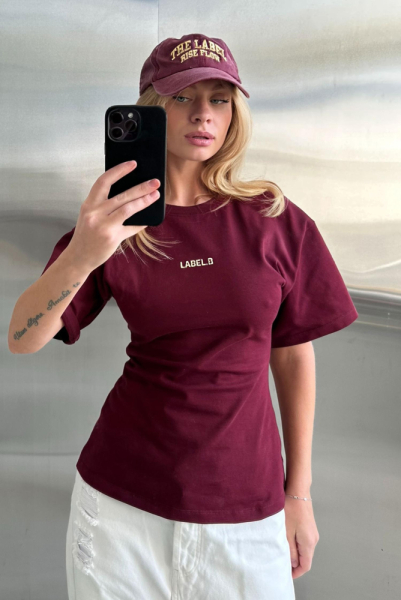 Футболка приталенная (бордовая)