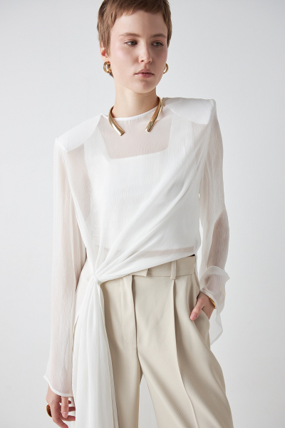 Платье из жатого шифона