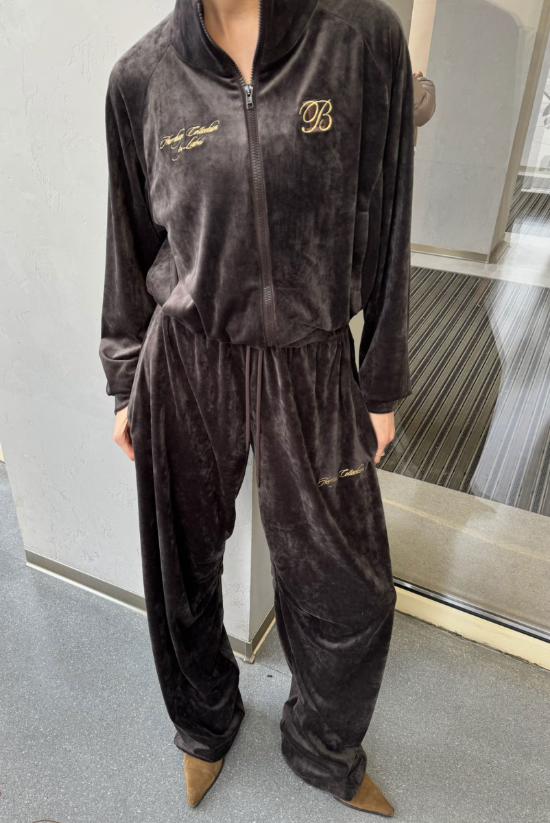 Свитшот из велюра BROWN Label .B, цвет: BROWN, Tp.02.3.3021.1025BRN купить онлайн