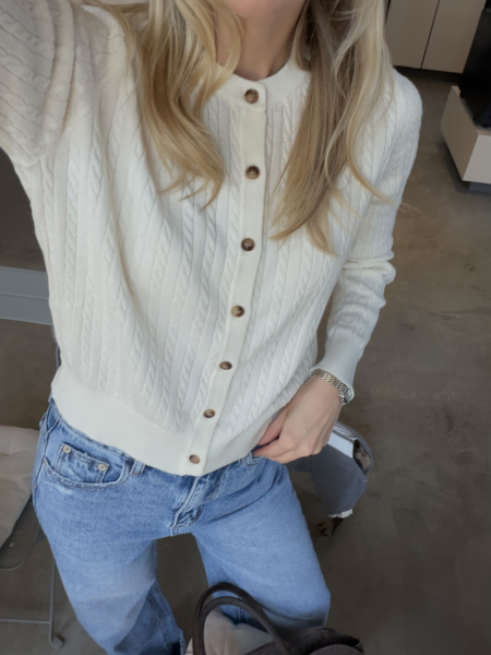 Кардиган на пуговицах НИ ИМЕНИ, НИ ПОХОЖИХ, цвет: белый, 00-00000274 купить онлайн