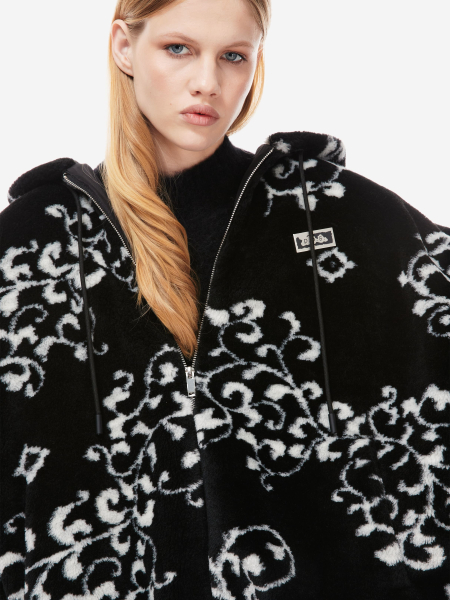 Объемный меховой бомбер PSTPSTSCRPTM p.p.s., цвет: сигнальный черный, P_0816.00.00 купить онлайн