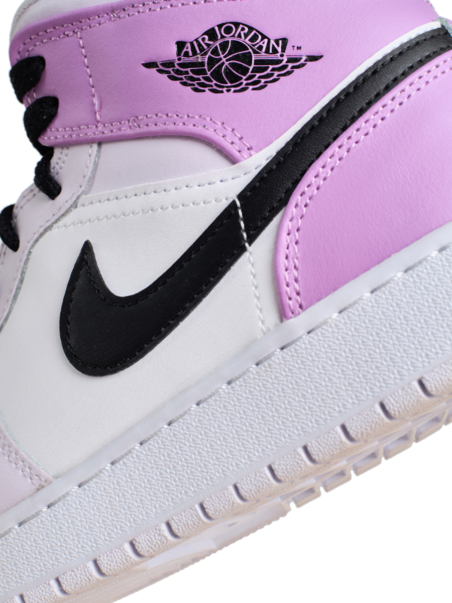 Кроссовки подростковые Jordan 1 Mid "Barely Grape" NKDADDYS SNEAKERS, цвет: фиолетовый DQ8423-501 купить онлайн