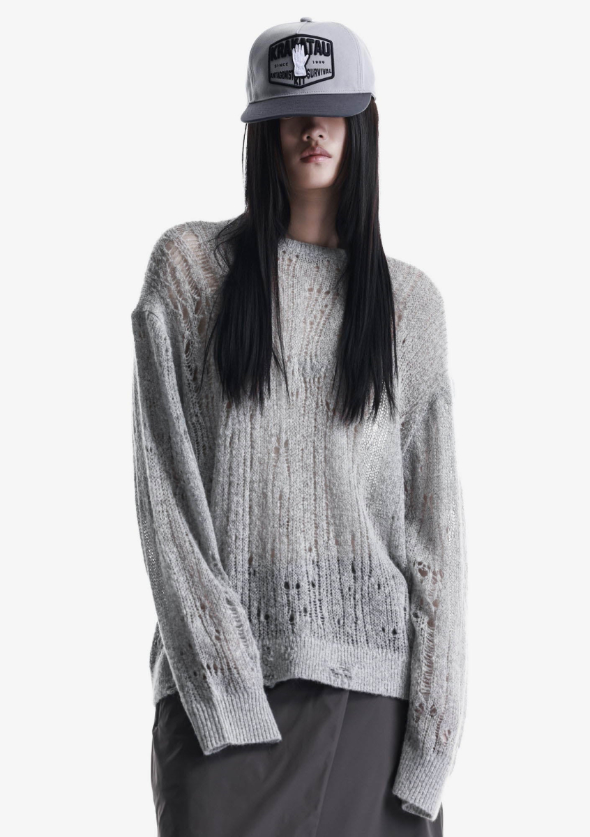 Свитер с круглым вырезом