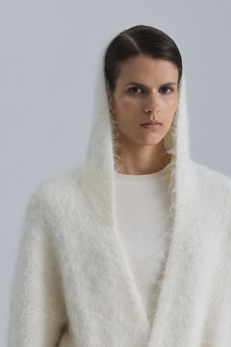 Кардиган макси из альпаки OPORA Mankova, цвет: молочный, FW24/25-07 купить онлайн