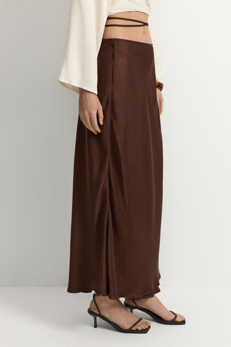 Атласная юбка с крэш-эффектом TOPTOP, цвет: коричневый TT.072.17655.700 |новая коллекция купить онлайн