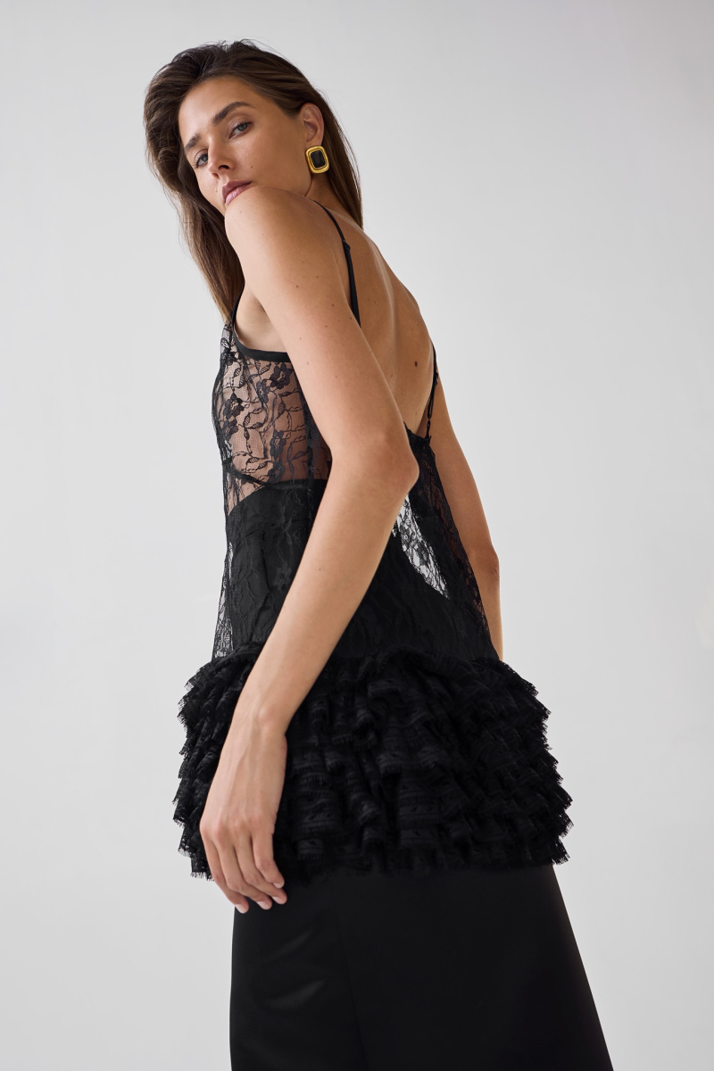 Топ из кружева