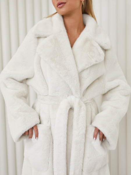 Шуба I.B.W., цвет: молочный, CO035 купить онлайн