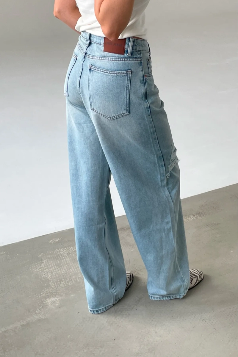 Джинсы свободные с имитацией разрезов Erist store, цвет: голубой, НФ-00003368 купить онлайн