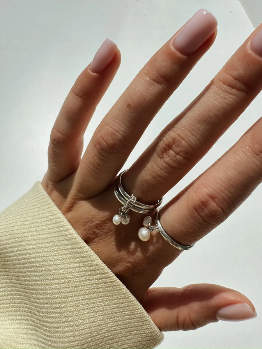 Серебряное кольцо «Жемчужина» SBLESKOM, цвет: серебро, 12109 купить онлайн