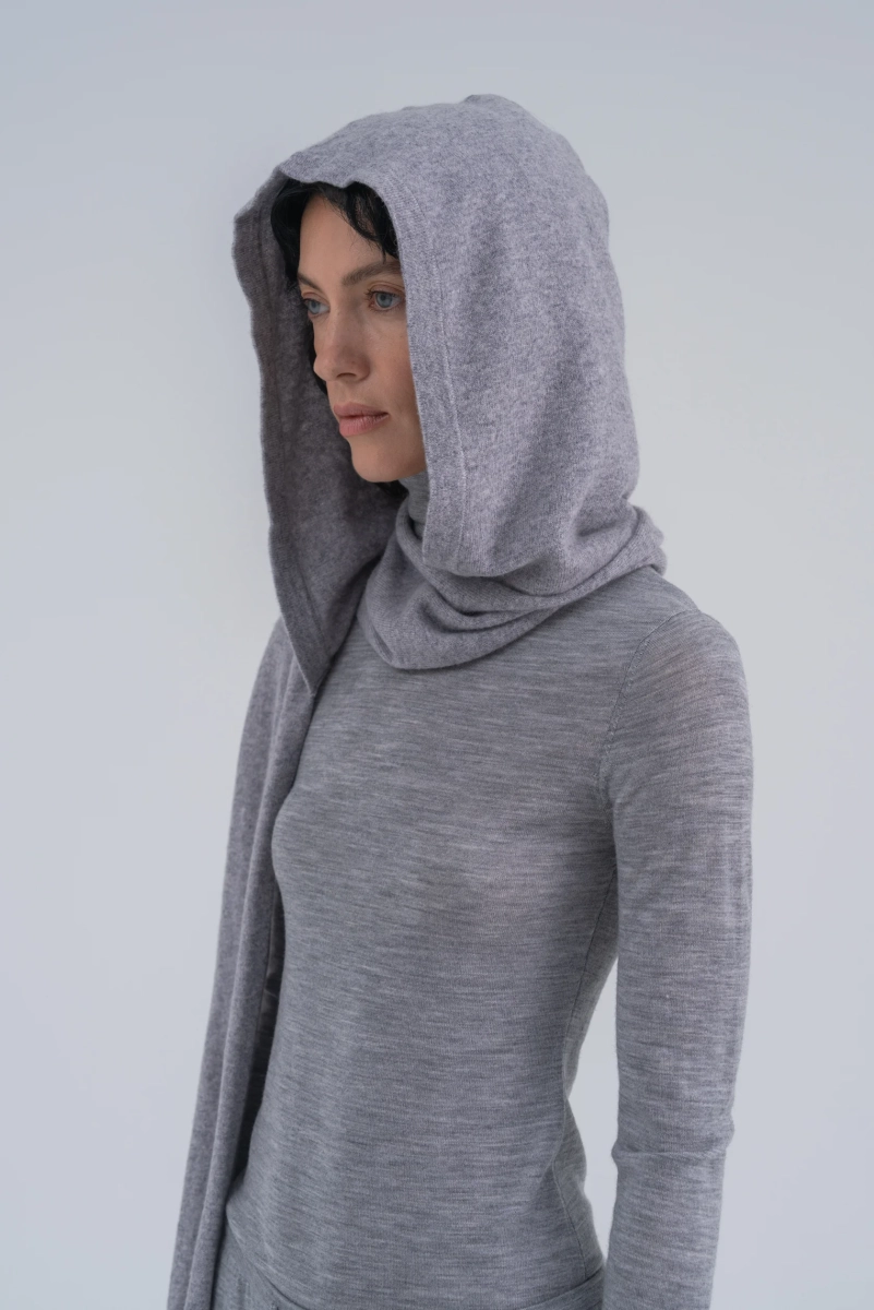 Капюшон из шерсти мериноса Mankova, цвет: серый меланж SH23-002 купить онлайн