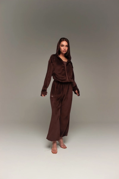 Бомбер Velour с капюшоном