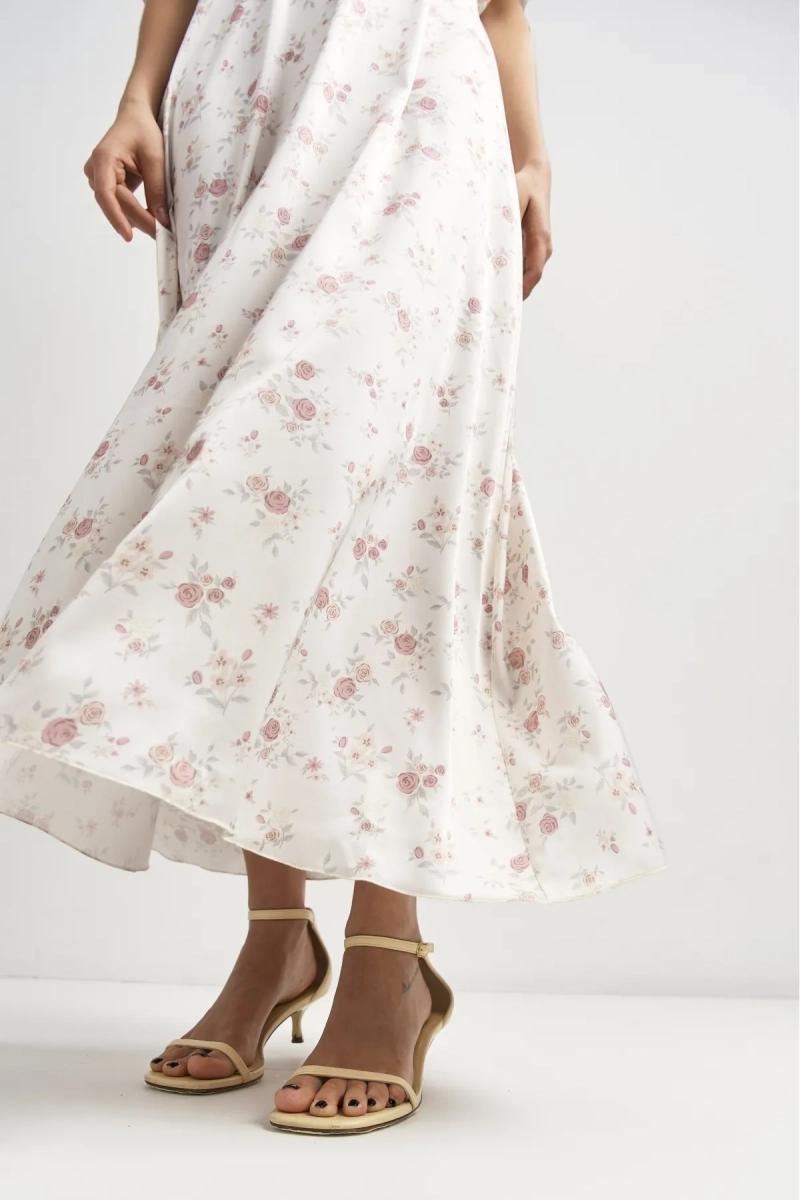 Платье в цветочек Erist store, цвет: белый, НФ-00003578 купить онлайн