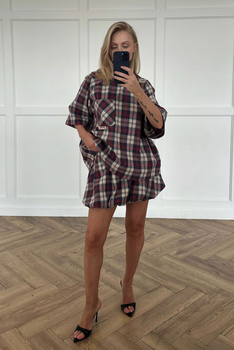 Футболка объемная в клетку