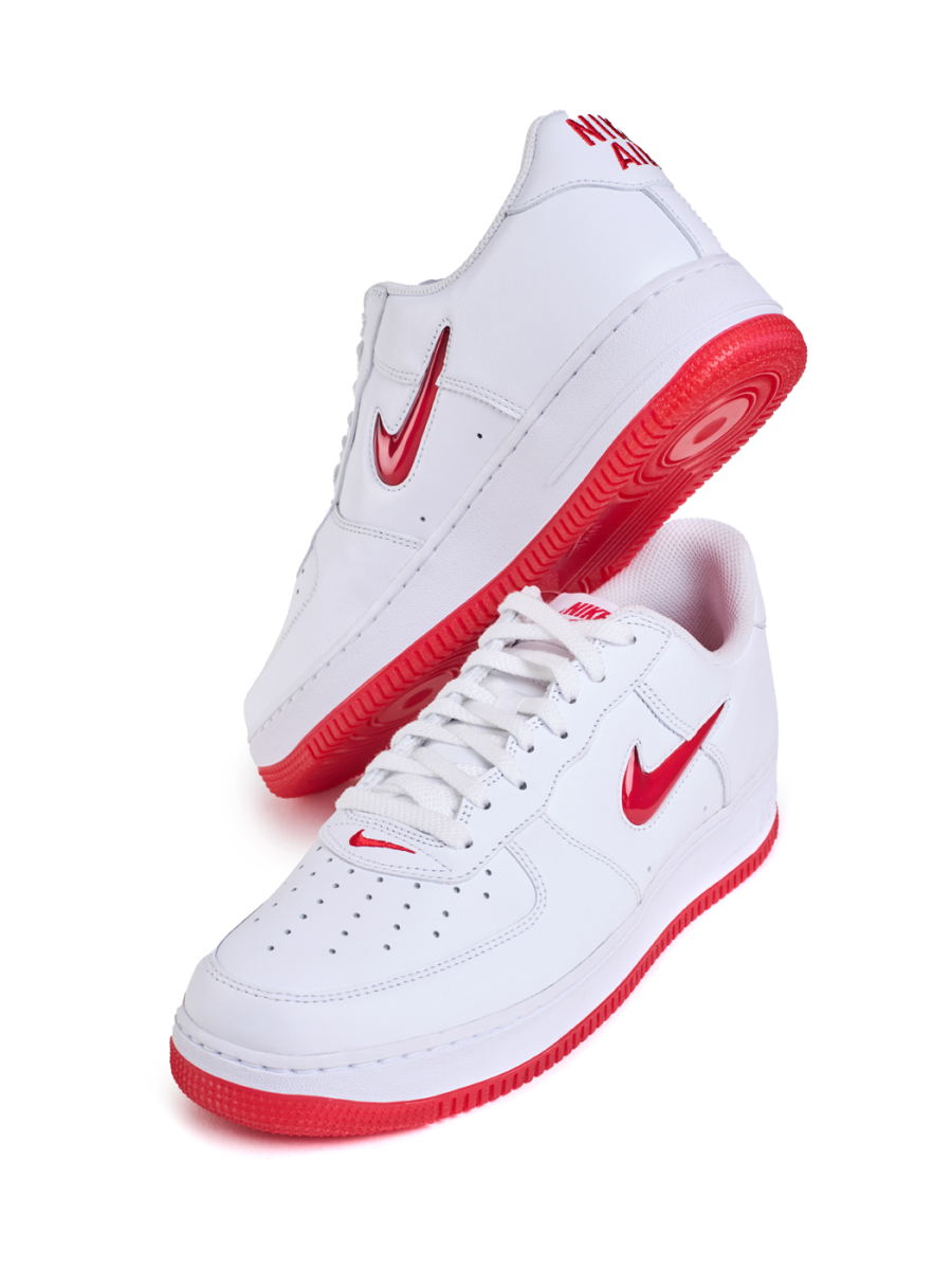 Кроссовки мужские Nike Air Force 1 Low Retro "Color of the Month" NKDADDYS SNEAKERS, цвет: белый FN5924-101 купить онлайн