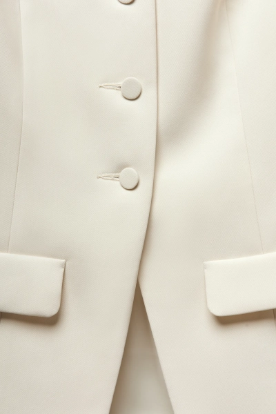 Жилет приталенный REFERT, цвет: молочный, 05-3903/2-2511 купить онлайн