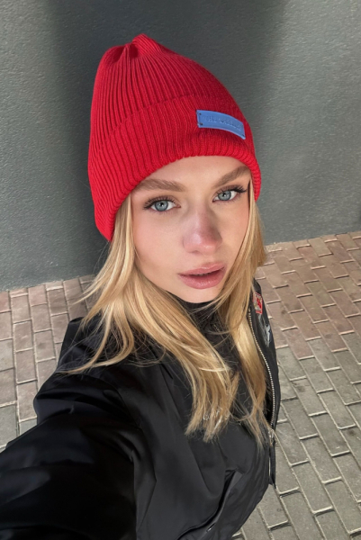 Шапка BEANIE RED