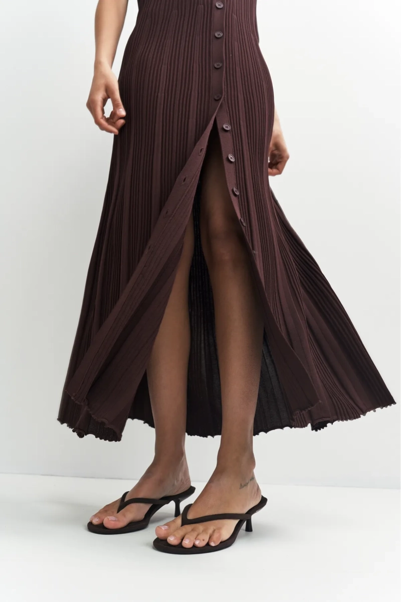 Платье трикотажное на пуговицах Erist store, цвет: коричневый, НФ-00003310 купить онлайн