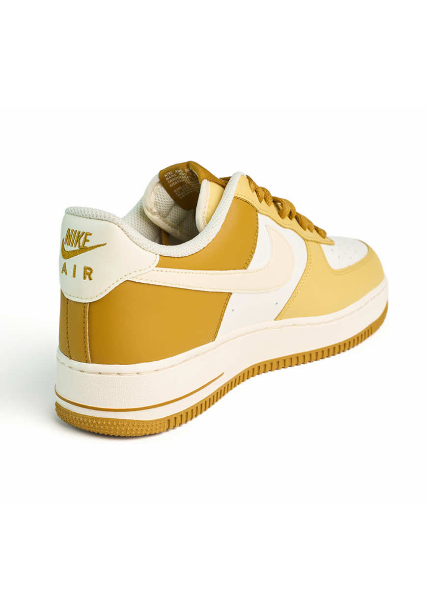 Кроссовки мужские Nike Air Force 1 Low "University Gold" NKDADDYS SNEAKERS, цвет: белый FZ4034-716 купить онлайн