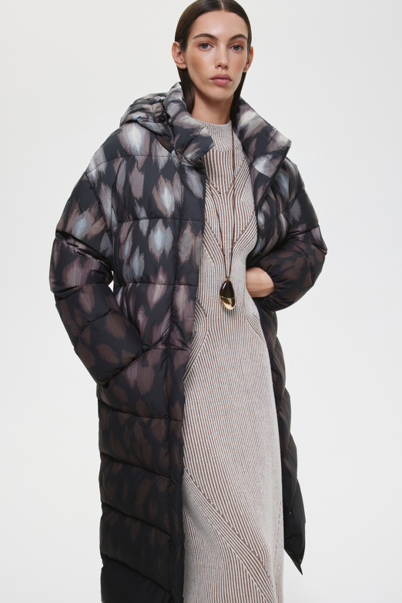 Пуховое пальто DREAMS BY ALENA AKHMADULLINA, цвет: Черный, 225101020504250/203000 купить онлайн