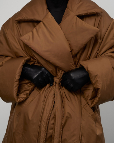 Пуховик PUFFER COAT SHORT TOFFEE YONS, цвет: коричневый, YO-705 купить онлайн