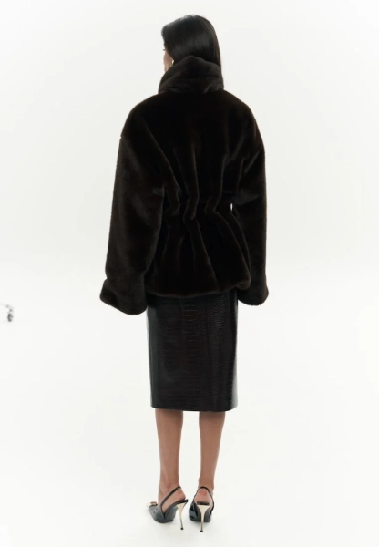 Шуба из эко меха на кулиске Manera Odevatca, цвет: коричневый, LWS-80-03-11 купить онлайн