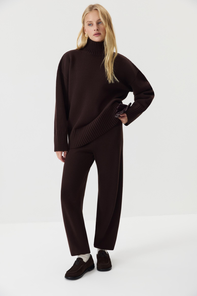 Свитер со стойкой из шерсти мериноса Charmstore, цвет: шоколадный, 314-44898-551 купить онлайн